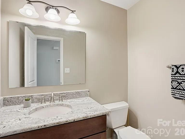 301 Sardis Rd N — Photo 13