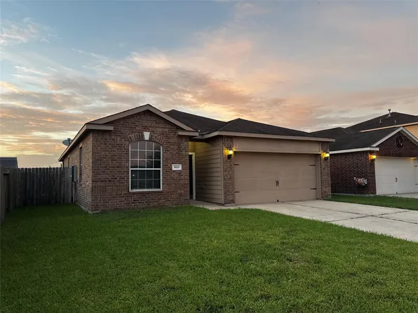 1819 Opal Peach Dr, Rosharon, TX 77583