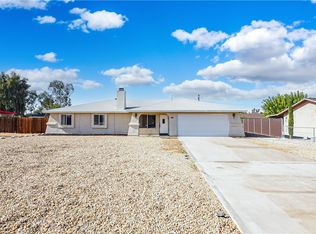 11810 Jamacha Rd, Apple Valley, CA 92308