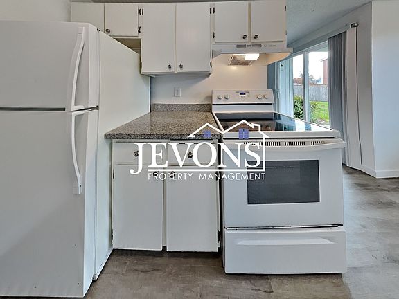 5th image of 812 73rd Street Ct E #8