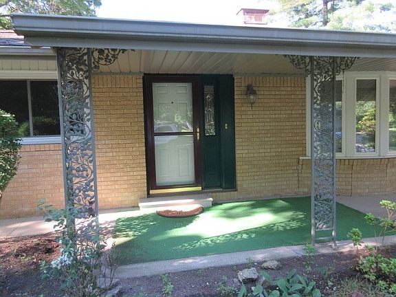 3rd image of 3911 W Peachtree Ln