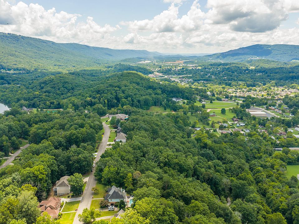 16th image of 3018 Waterfront Ct