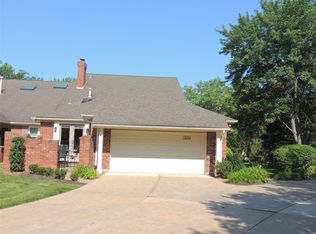 331 Morristown Ct, Chesterfield, MO