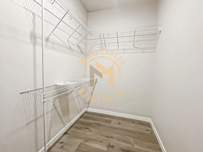 261 N Lawrence Dr — Photo 14