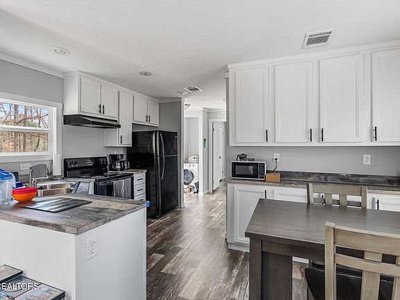 4th image of 438 County Road 188