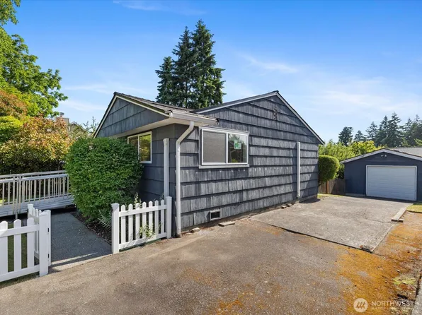 14324 Wayne Place N, Seattle, WA 98133