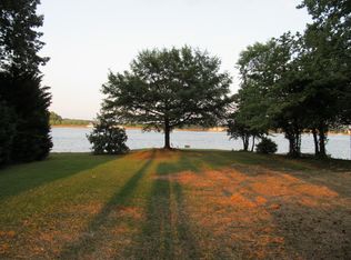 4254 Lake Shore Rd S, Denver, NC 28037