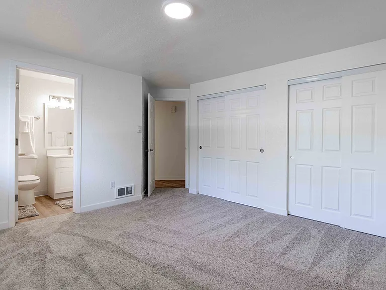 Evergreen Grove — Photo 14