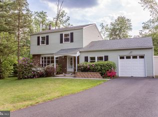 8 Oakmont Way, Chalfont, PA