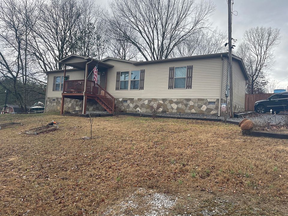 1st image of 375 Knoll Dr