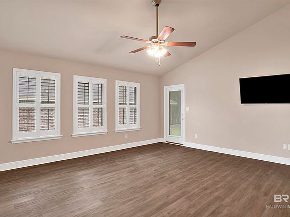4th image of 22391 Respite Ln