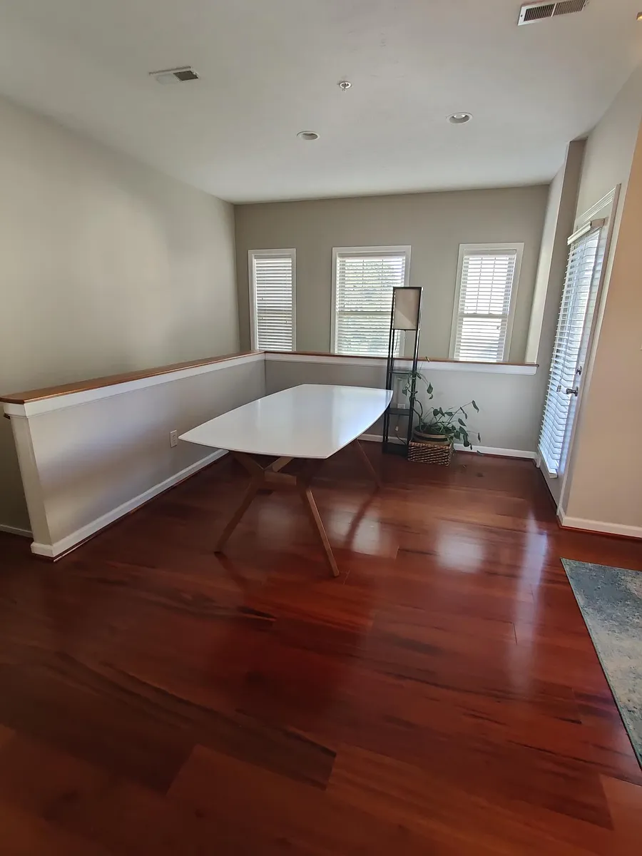 Open Living and Access to the Deck - 2241 N Scioto St #2