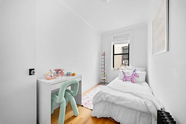 Bedroom, photo 5
