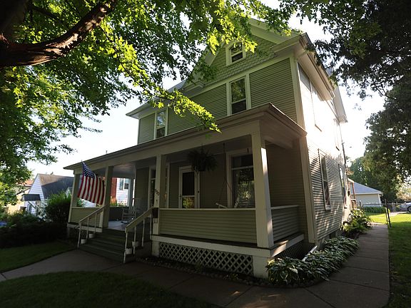 2nd image of 990 N 4th St