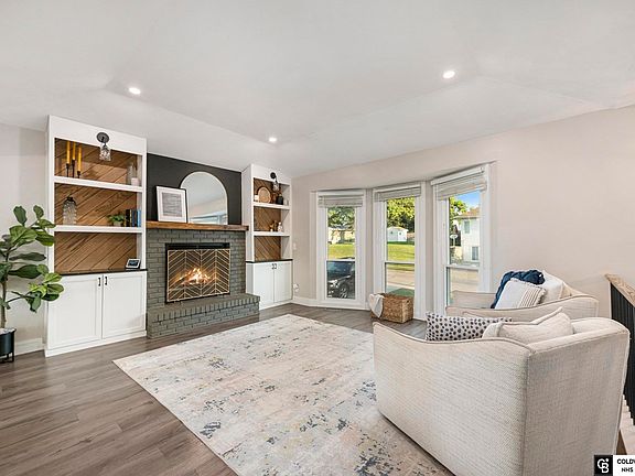 4th image of 1701 Thurston Ave