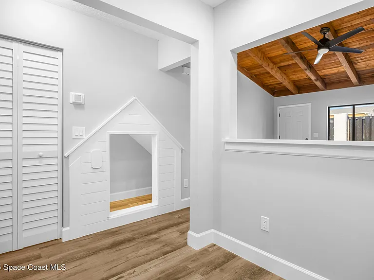 111 Columbia Dr — Photo 13