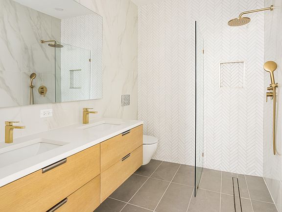 5th image of 77A Somers St #2