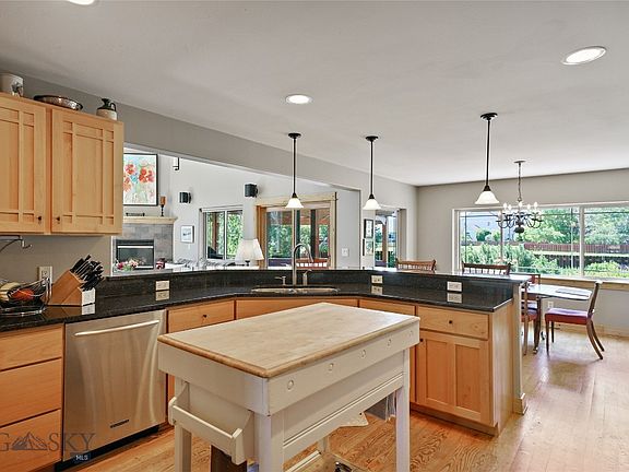 5th image of 64 E Katina Ct