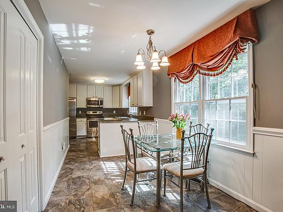 5th image of 48 Snowbird Ln