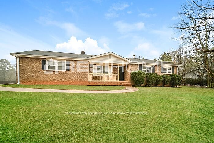 1st image of 4887 Pebblebrook Dr
