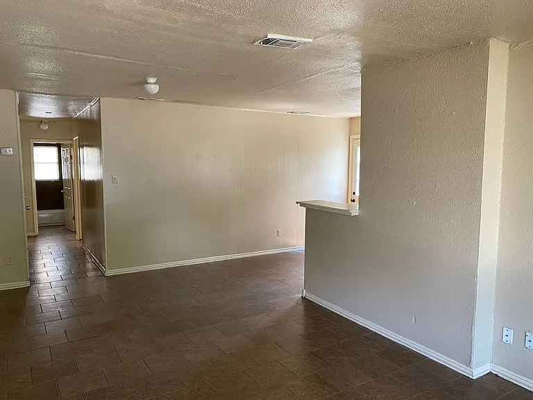 1136 San Francisco St — Photo 4