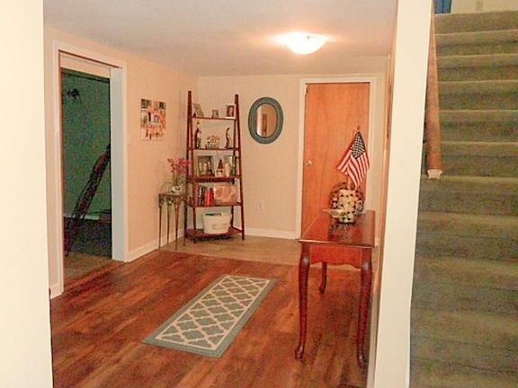 2nd image of 8 Albert Dr