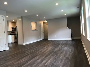 66 Parkside Cir, Levittown, PA 19056