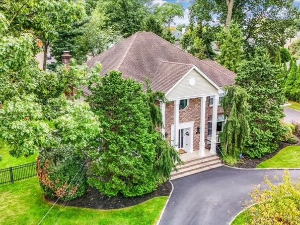 230 Connecticut St, Westfield Town, NJ 07090