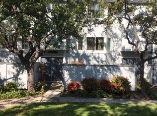 827 Montgomery St, Mountain View, CA 94041