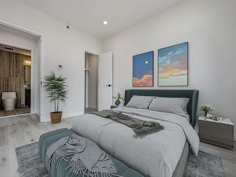 388 Vernon Ave #501 — Photo 5