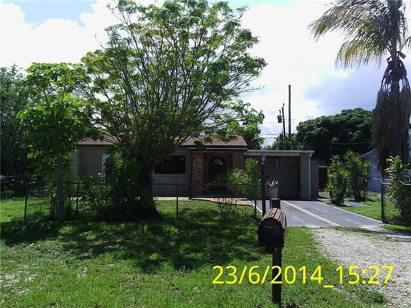 1st image of 2439 1st Ct SE