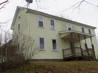 4 Tracy Rd, Dudley, MA 01571