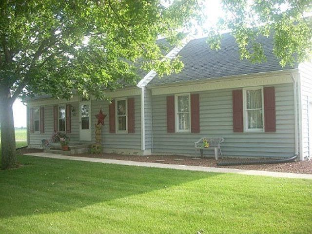 1st image of 927 Arrowhead Dr