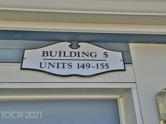 2nd image of 150 Surrey Ct