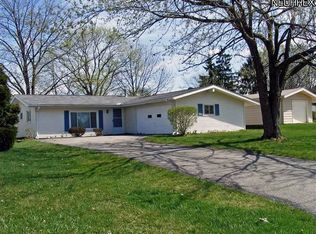 9157 Milford Dr, Northfield, OH 44067