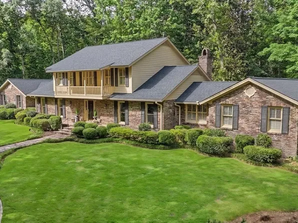 601 Glen Oaks Cir, Jasper, AL 35504