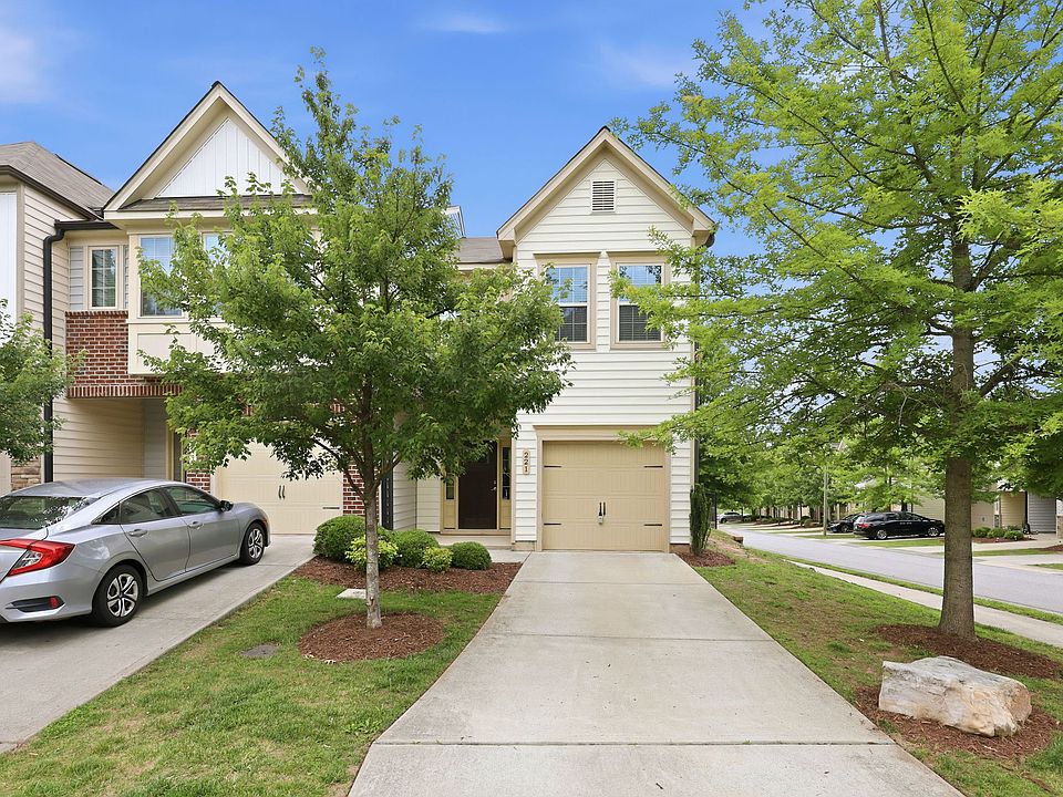1st image of 221 Irving Way