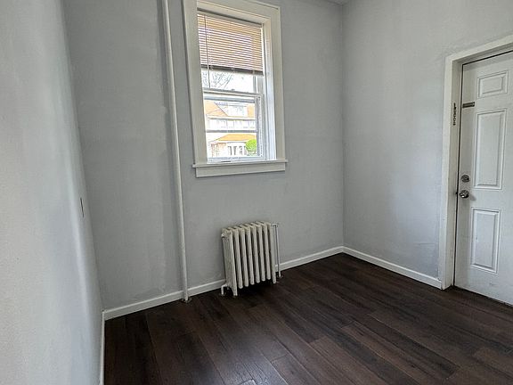 3rd image of 2183-87 Allen St #E