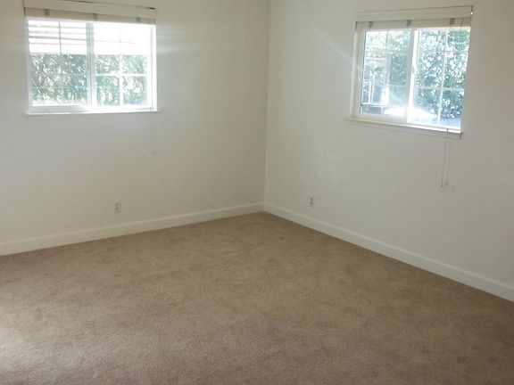 5th image of 19513 Mockingbird Hill Ln