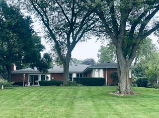 3483 Whirlaway Dr, Northbrook, IL 60062