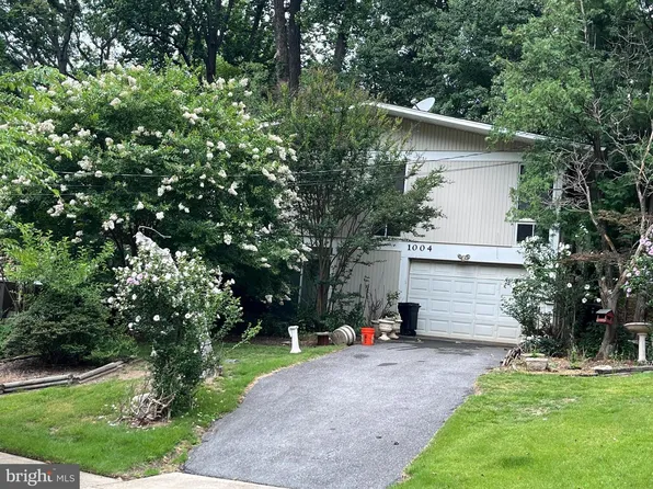 1004 La Grande Rd, Silver Spring, MD 20903