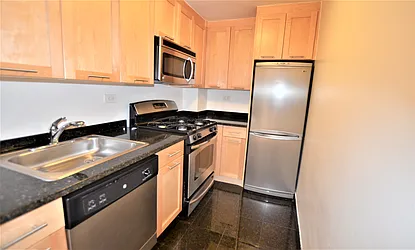 Rented by Manhattan Realty Group