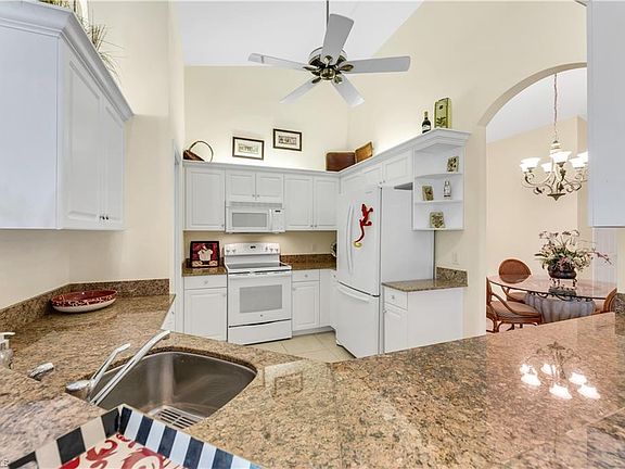 5th image of 1320 Charleston Square DR #201