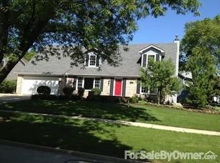 700 Potomac Ave, Naperville, IL 60565