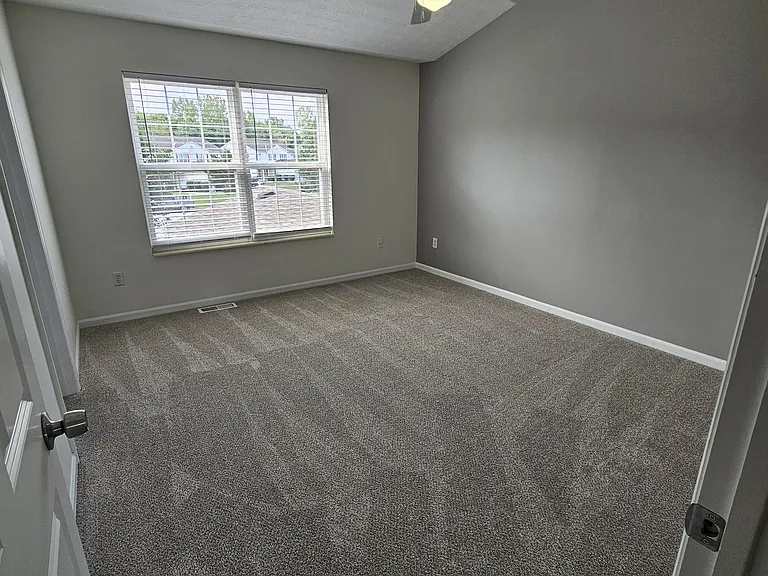 138 Wagnalls Ct — Photo 16
