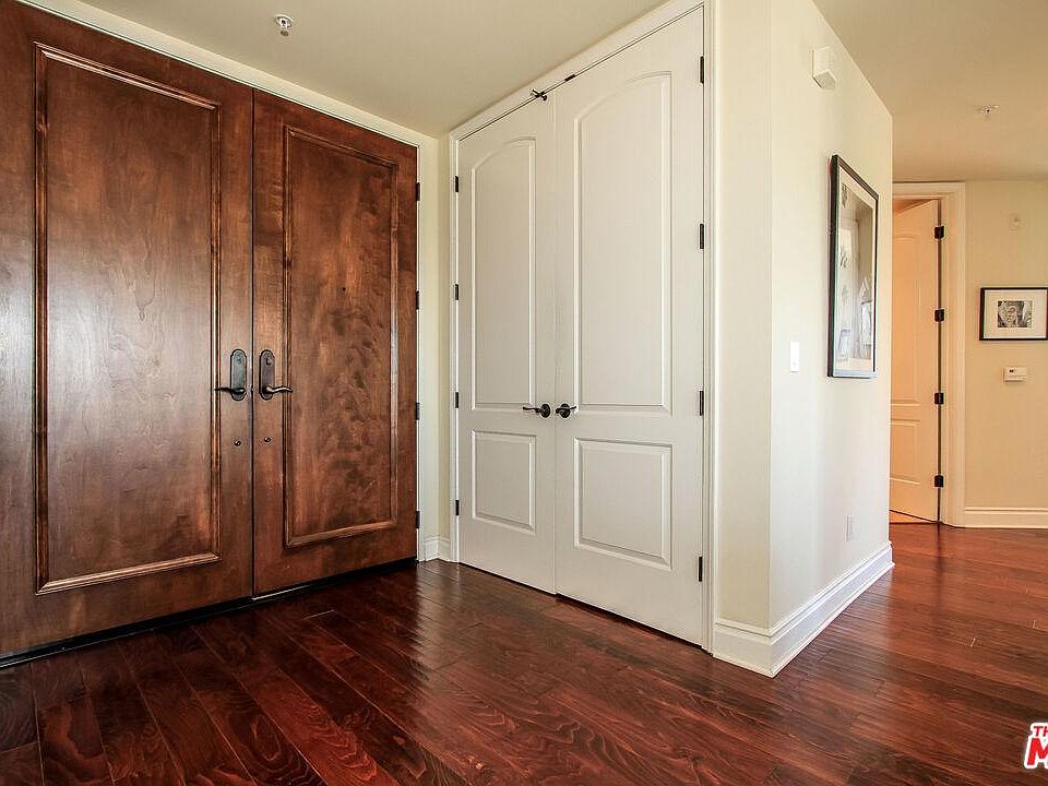 1st image of 855 Wilcox Ave #304B