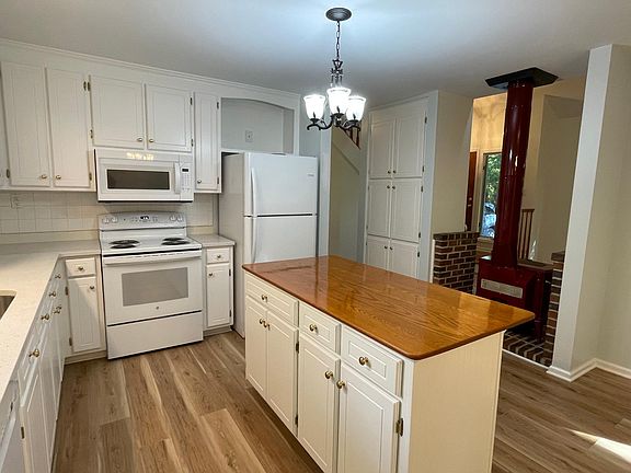 kitchen with all new appliances