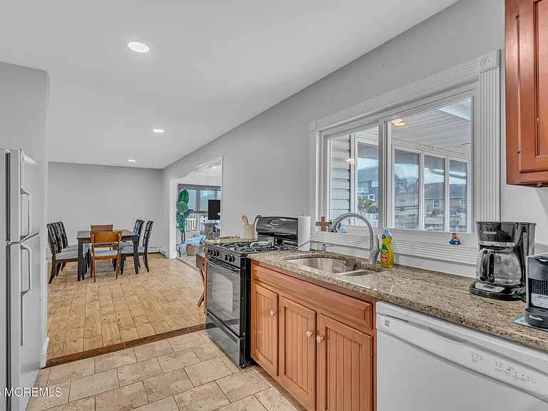 20 Venetian Ct — Photo 14