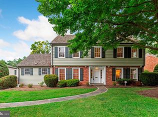 11030 Waycroft Way, Rockville, MD 20852
