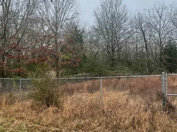 7 Martha Ln, Conway, AR 72032